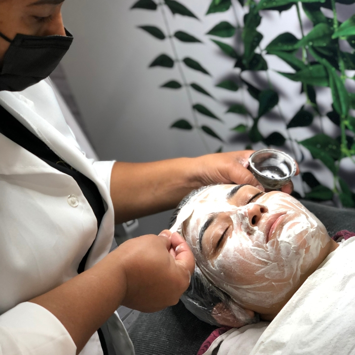 Detox facial no studio amigas